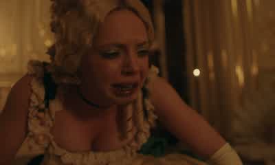 Hva er det du driver med? - The Ugly Stepsister