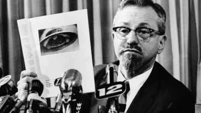 Hynek, using the
newspaper account, - Project Blue Book Exposed