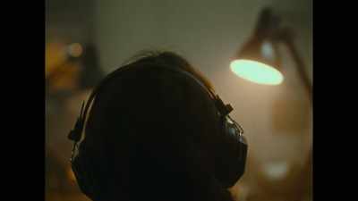 I had a utility knife,
and I cut her throat. - Mastermind: To Think Like a Killer