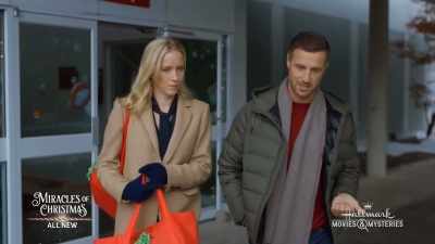 I was able to get another room
at the B&B tonight, - Time for Them to Come Home for Christmas