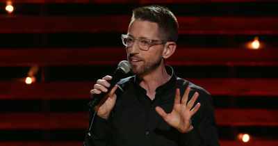 I absentmindedly get up,
go to the kitchen, - Neal Brennan: 3 Mics
