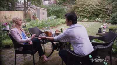 - I agree, it's adelightful idea. - Wedding at Graceland
