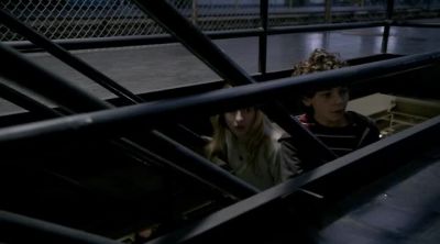 - All right, just send it up here.
- All right. - Touch