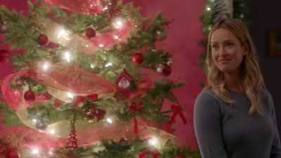 I almost forgot how special
it can be to decorate a tree. - Jingle Bell Princess