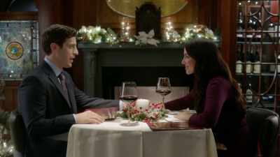 I already told my family
you'd be coming. - Angel Falls Christmas
