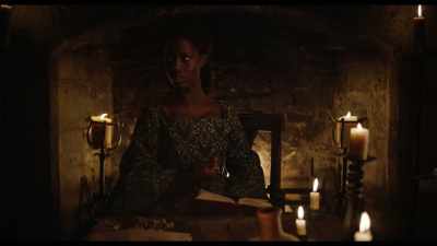 I always honor my more
distinguished residents
by dining with them. - Anne Boleyn