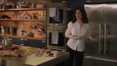 I always keep eggs out
except when I'm poaching them. - Nigella: At My Table