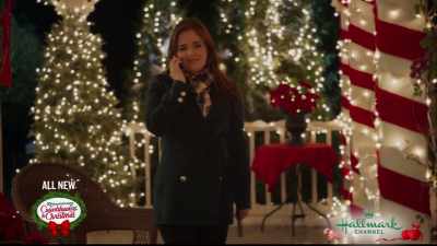 I always know that when you're
on the job, - Christmas at Dollywood