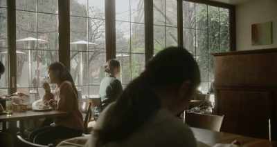 - I always trouble you like this...
- No, don't worry about that. - It Comes