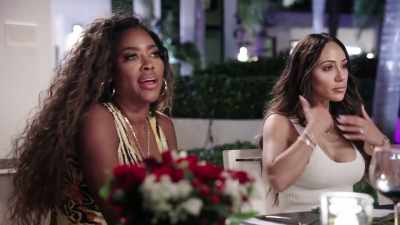 - "I am $100," - The Real Housewives Ultimate Girls Trip