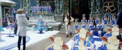 I am decorating
your house properly - A Bad Moms Christmas