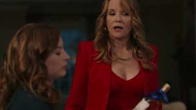 I am HR! - The Spencer Sisters