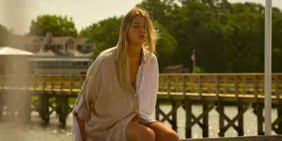 ♪ Am I wrong? ♪ - Outer Banks
