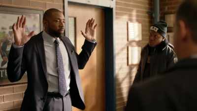 I am not resisting. - Black Lightning