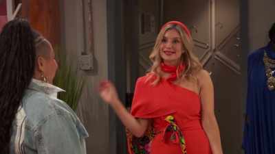 I am principal Booker's mama. - Raven's Home