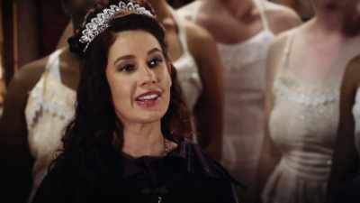 I am Queen Ilona.
And you are my guest. - The Prototype