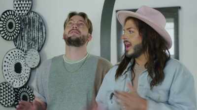 -I am shaking. I cannot
believe it, Chelsea and Cole.
-[laughs] - Down Home Fab