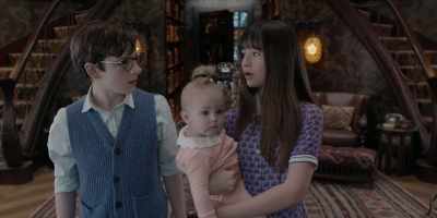 I am Stephano,
Dr. Montgomery Montgomery's new assistant. - A Series of Unfortunate Events
