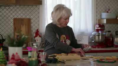 I am thinking of making
a cornbread-and-apricot stuffing - Christmas with the Campbells