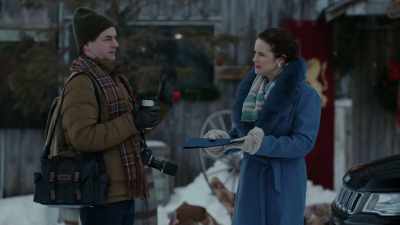 I am trying to
protect the Prince. - A Royal Christmas Crush
