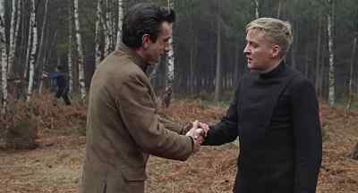 - I am, uh-
- Yes, we know who you are. - Fahrenheit 451