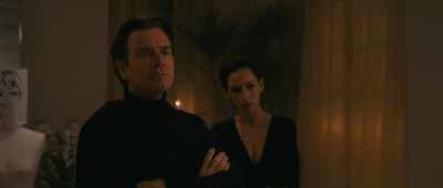 I am very important, - Halston
