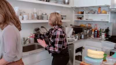I am washing my hands, - Get Organized with The Home Edit