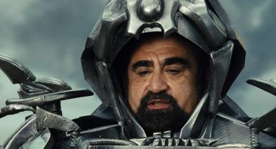 I am Xerxestron equipped with the Trans alien technology - Meet the Spartans