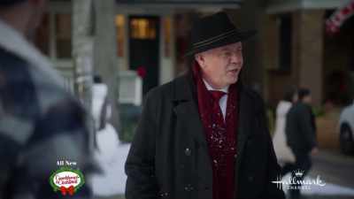 I apologize
for the interruptions, - A Royal Queens Christmas
