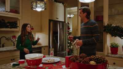 I appreciate you, too.
(chuckling) - The Jinglebell Jubilee