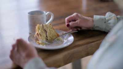 I arrived about 12:30, - Extraordinary Escapes with Sandi Toksvig