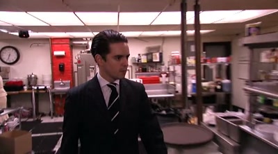 I asked Jean-Baptiste
to go back into the kitchen - Kitchen Nightmares