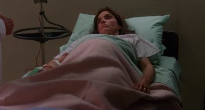 I assure you rupture of the navel - The Unborn