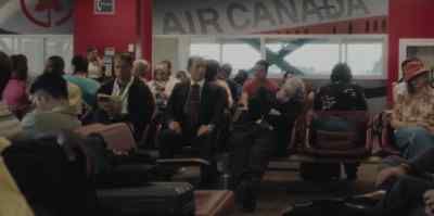 Attention passengers
on AC42 to New York, - BlackBerry