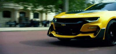 Bee, I'm gonna divert the cops! - Transformers: The Last Knight