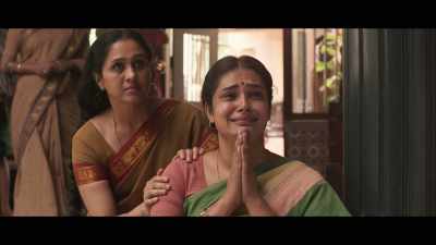 I beg of you, sir.
Please don't get him released. - Aravinda Sametha... Veera Raghava