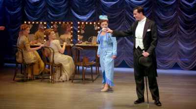 - I believe this is yours.
- Those were some sweet odds. - Funny Girl