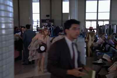 I belong to her. - Moonlighting