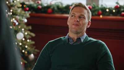 I bet those donations
are just pouring in. - The Jinglebell Jubilee