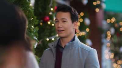 - I better get going,
story meeting's tomorrow, - A Big Fat Family Christmas