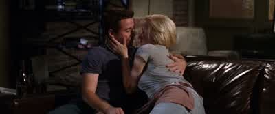 I better go. - He's Just Not That Into You
