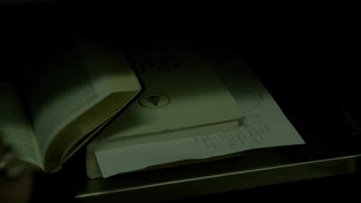 Bone saw. Specimen jars. - Dexter