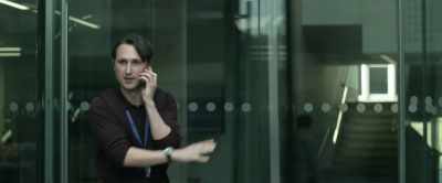 I borrowed Isabel's phone.
My battery died. - The Agency