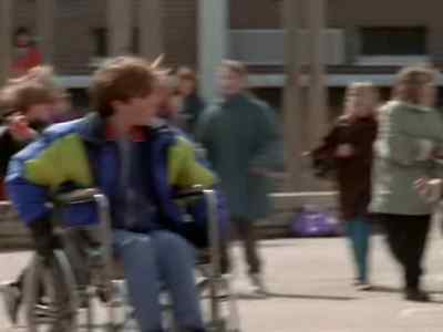 [Boy] Come on.!
Shoot it.! Shoot it.! - The Pretender