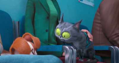 I bring her a dead mouse, - The Secret Life of Pets 2