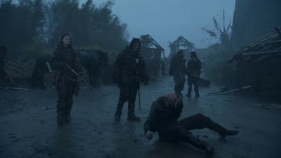 Bring them over here. - Game of Thrones