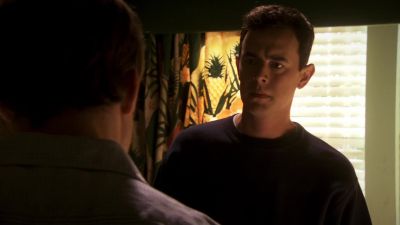 I brought you a sandwich. - Dexter