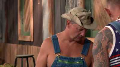 I brought some white corn, - Moonshiners: Master Distiller