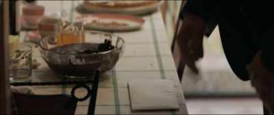 I brought something for you.
- What is that? - Carbone