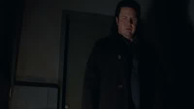 I brought you some creature comforts. - The Walking Dead